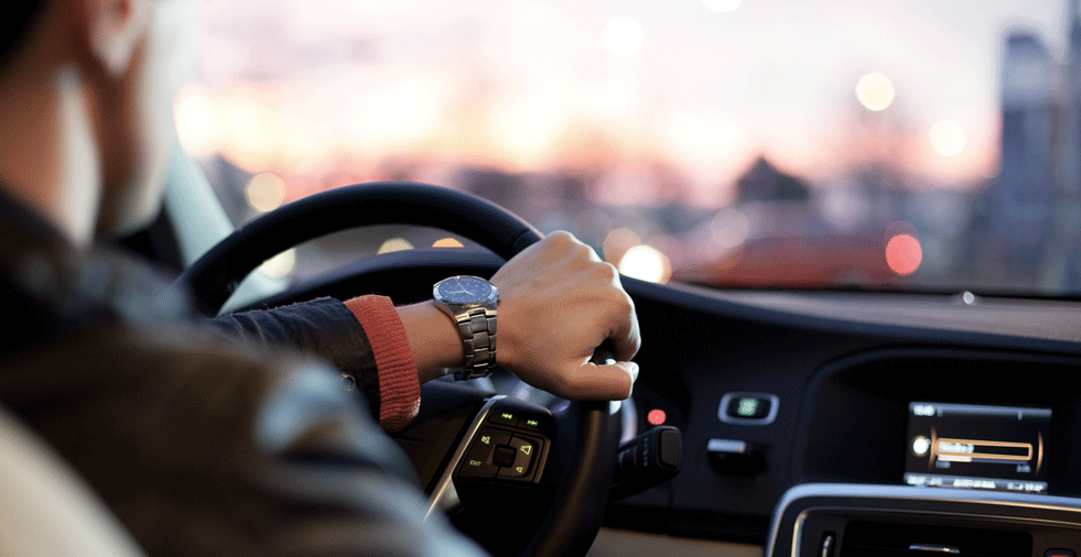 Porte-clés homme volant de voiture